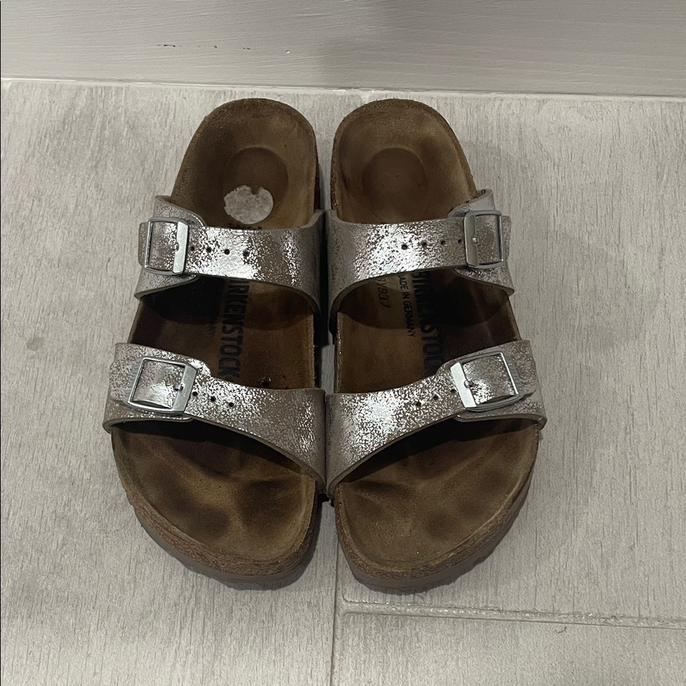 Women’s Birkenstock Sydney Washed Metallic Silver Slides SZ 38